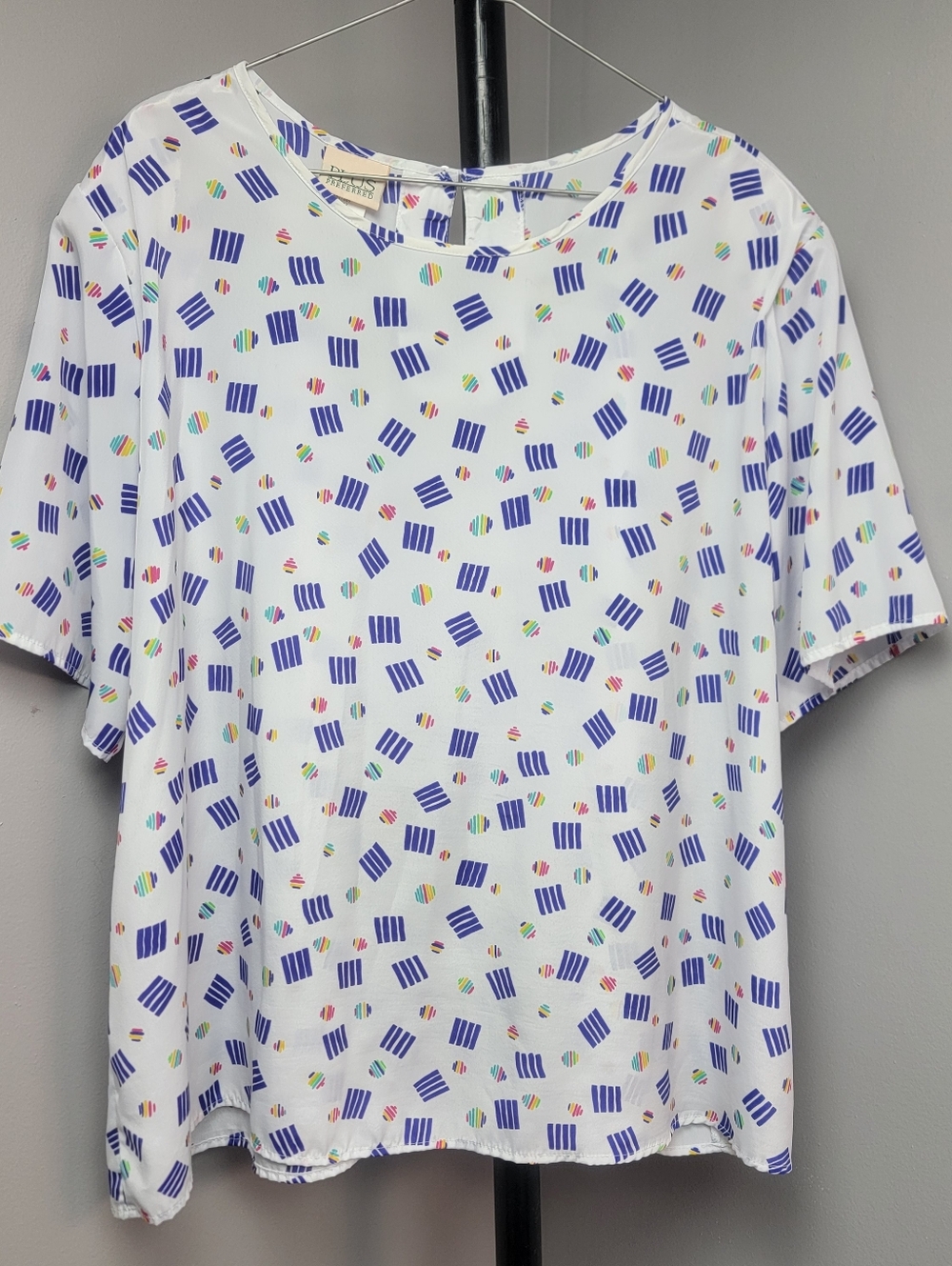 Vtg Blouse Top Shirt Women's 24W White Blue Multicolor Short Sleeve Round Neck